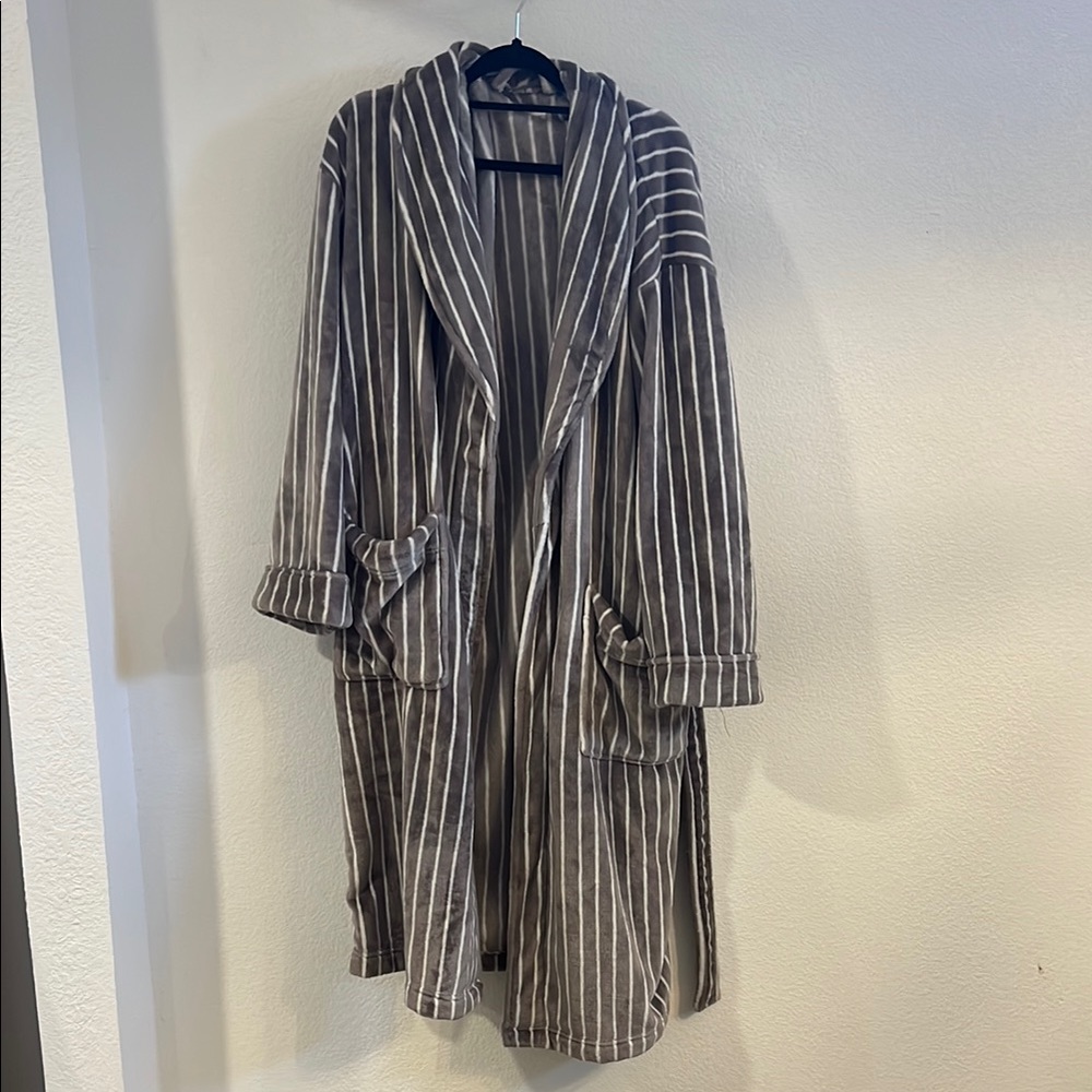 Cozy Gray and White Striped World Market Robe